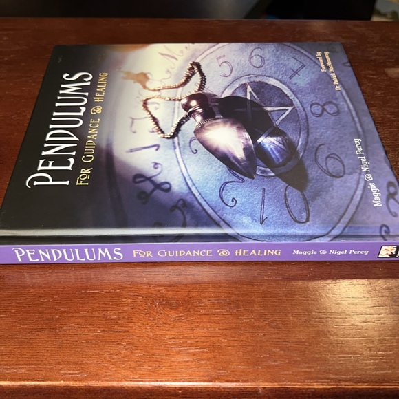 *NEW CONDITION* Pendulums: For Guidance & Healing Hardback Book, 128 pages - Picture 6 of 6